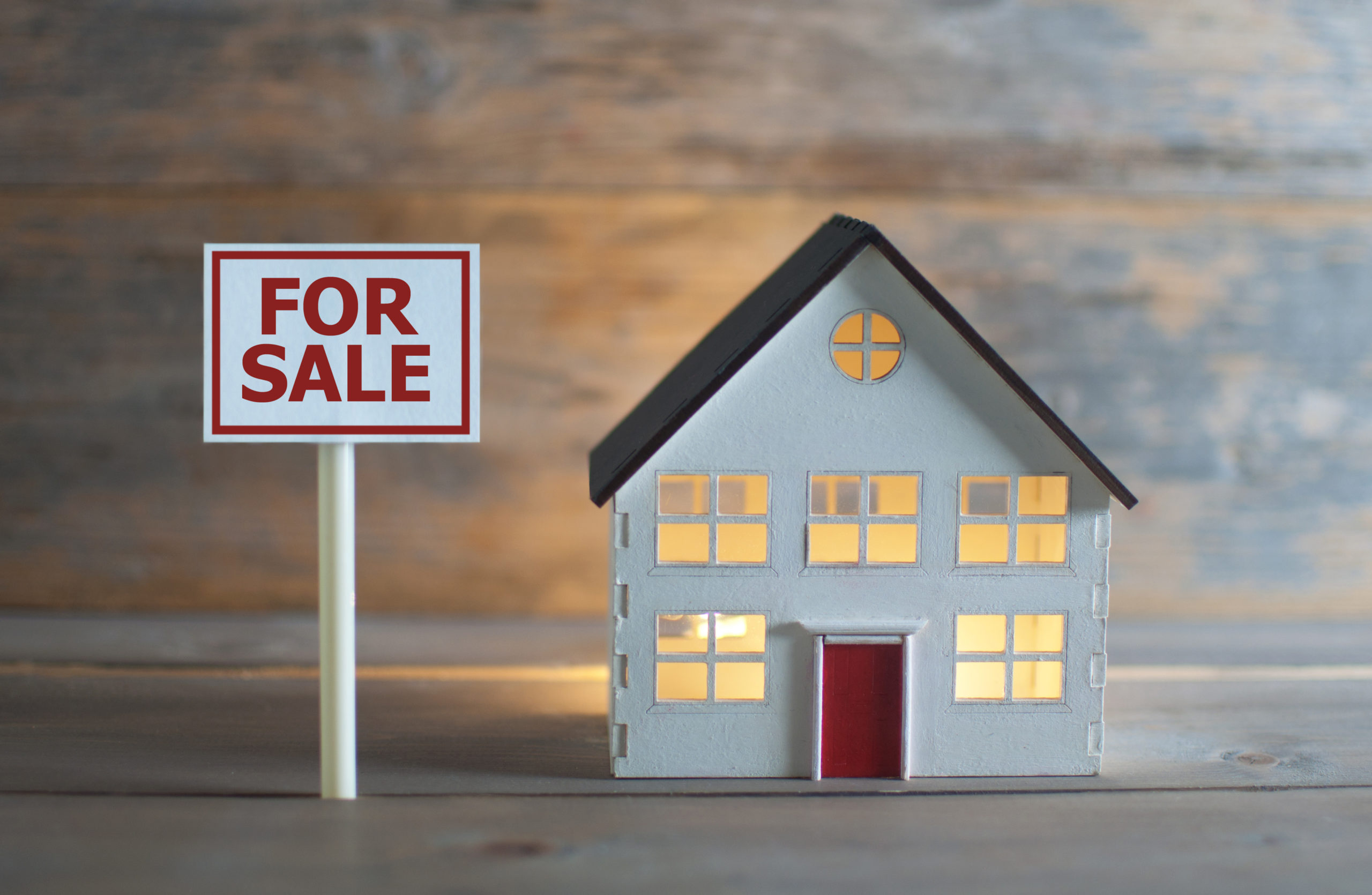 Votre bien immobilier ne se vend pas : que faire ?